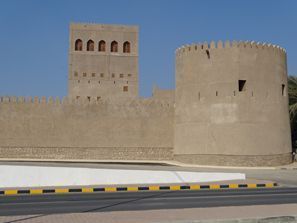 Auton vuokraus Sohar, Oman